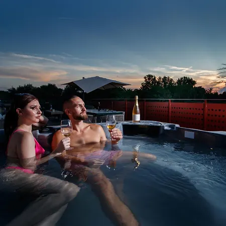 Apartment Panorama Lux With Jacuzzi